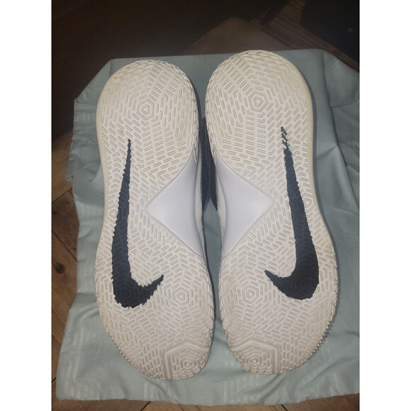 Nike Zoom Live White/ Black Model 902590-141 Size  US 16.5 Athletic Sports - Picture 5 of 7